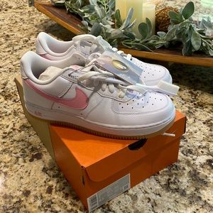 NWT Air Force 1 low retro size women 8.5